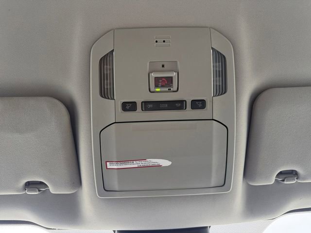 Used 2021 Toyota Highlander LE FWD image 8