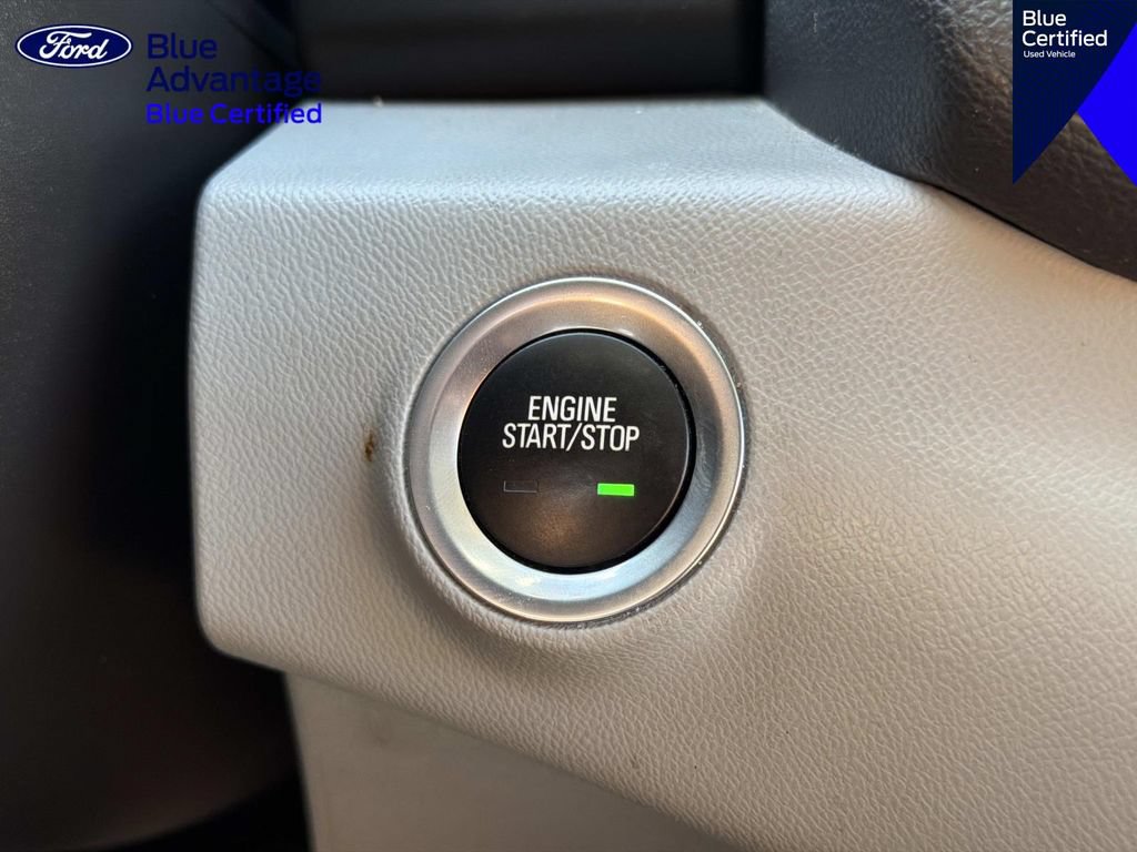 Used 2024 GMC Terrain SLT FWD image 32