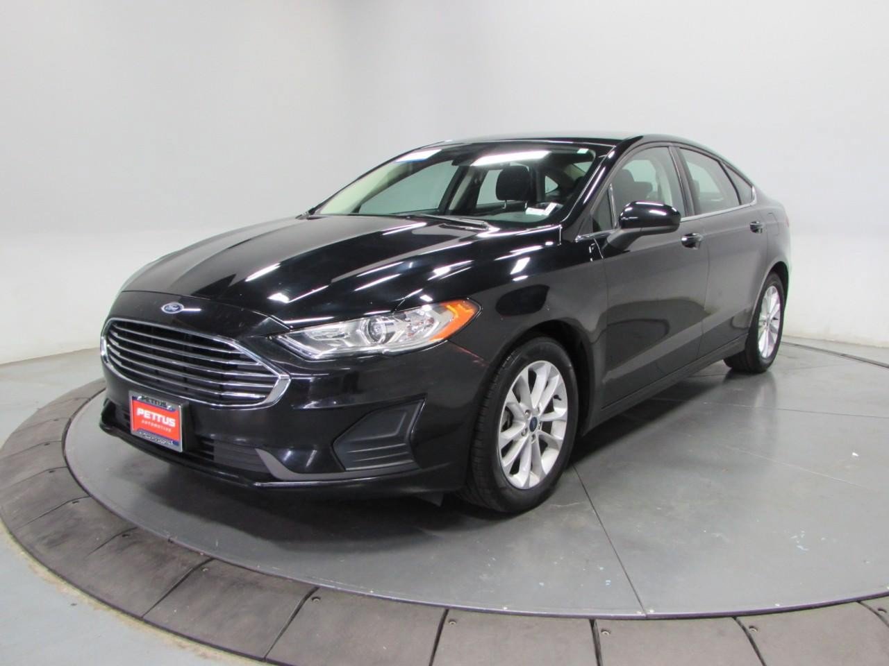 Certified 2020 Ford Fusion SE FWD image 3