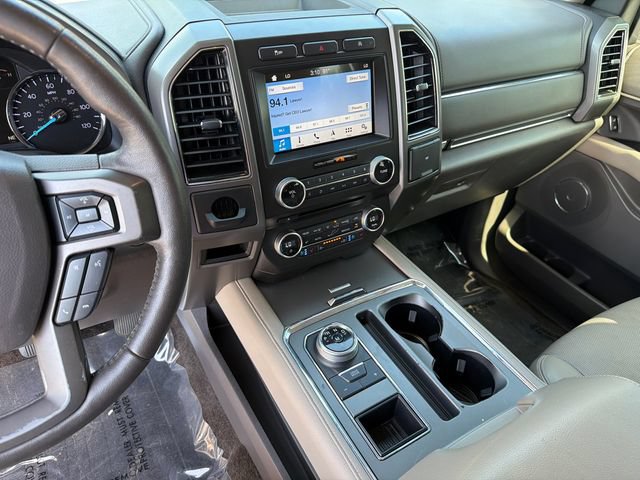 Certified 2018 Ford Expedition XLT w/ Equipment Group 202A RWD image 29