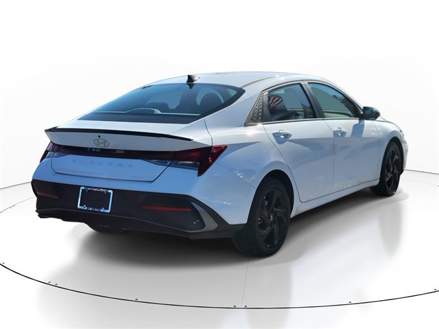 Used 2026 Hyundai Elantra Sport image 3