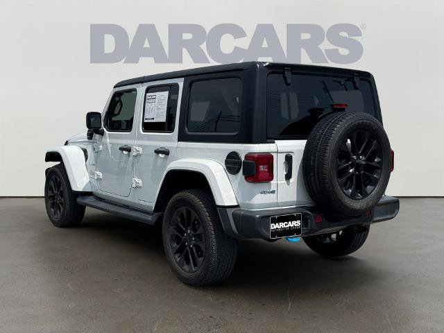 Used 2023 Jeep Wrangler Unlimited Sahara w/ Cold Weather Group AWD/4WD image 4