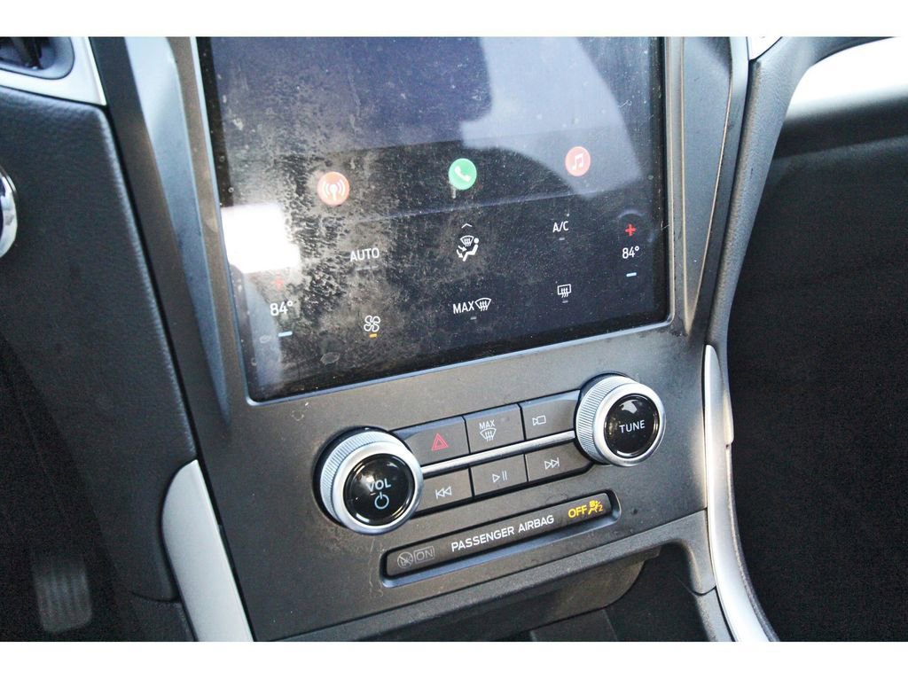 Certified 2024 Ford Edge SE image 24