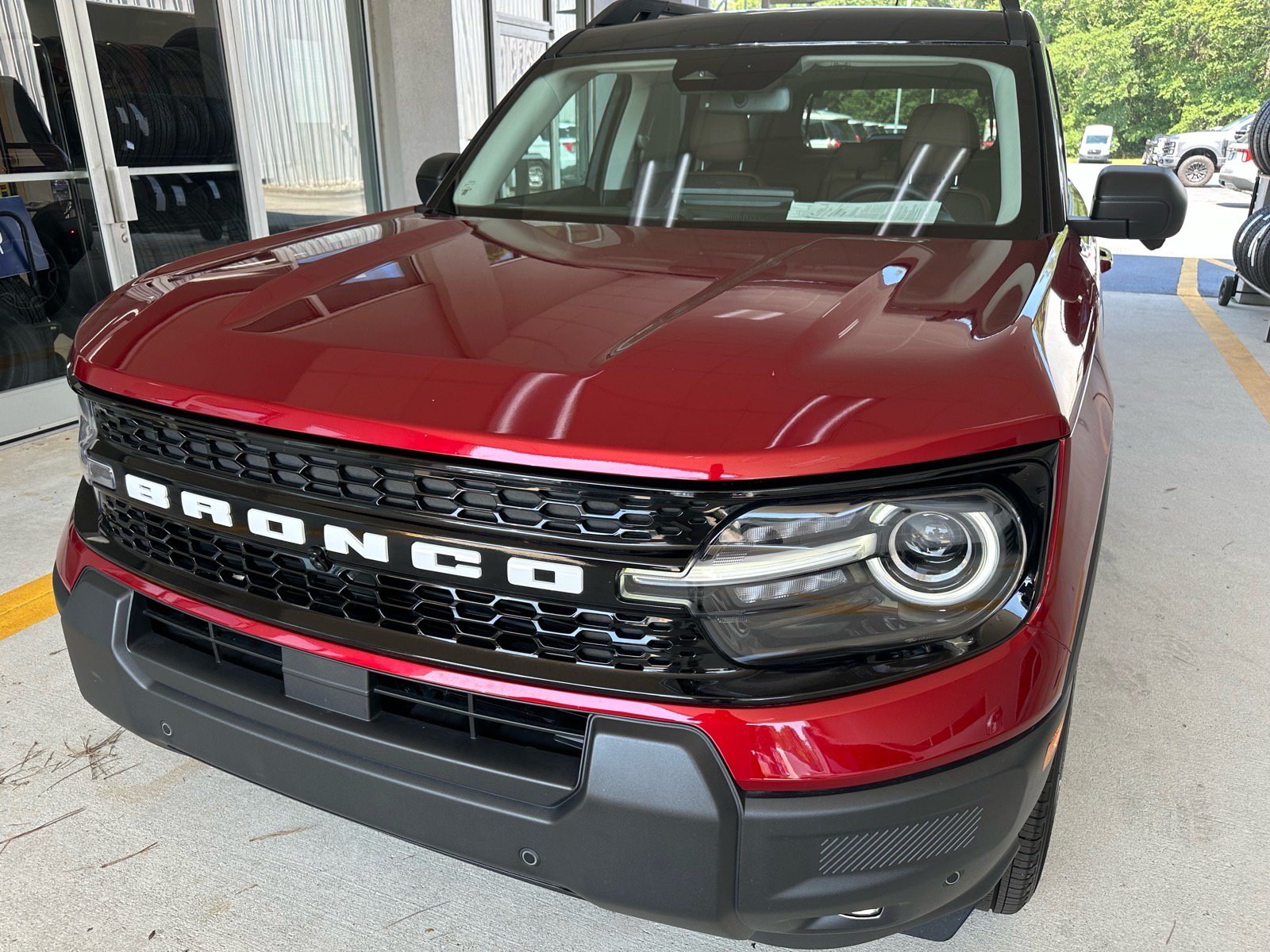 Certified 2025 Ford Bronco Sport Outer Banks w/ Outer Banks Tech Package+ AWD/4WD image 2
