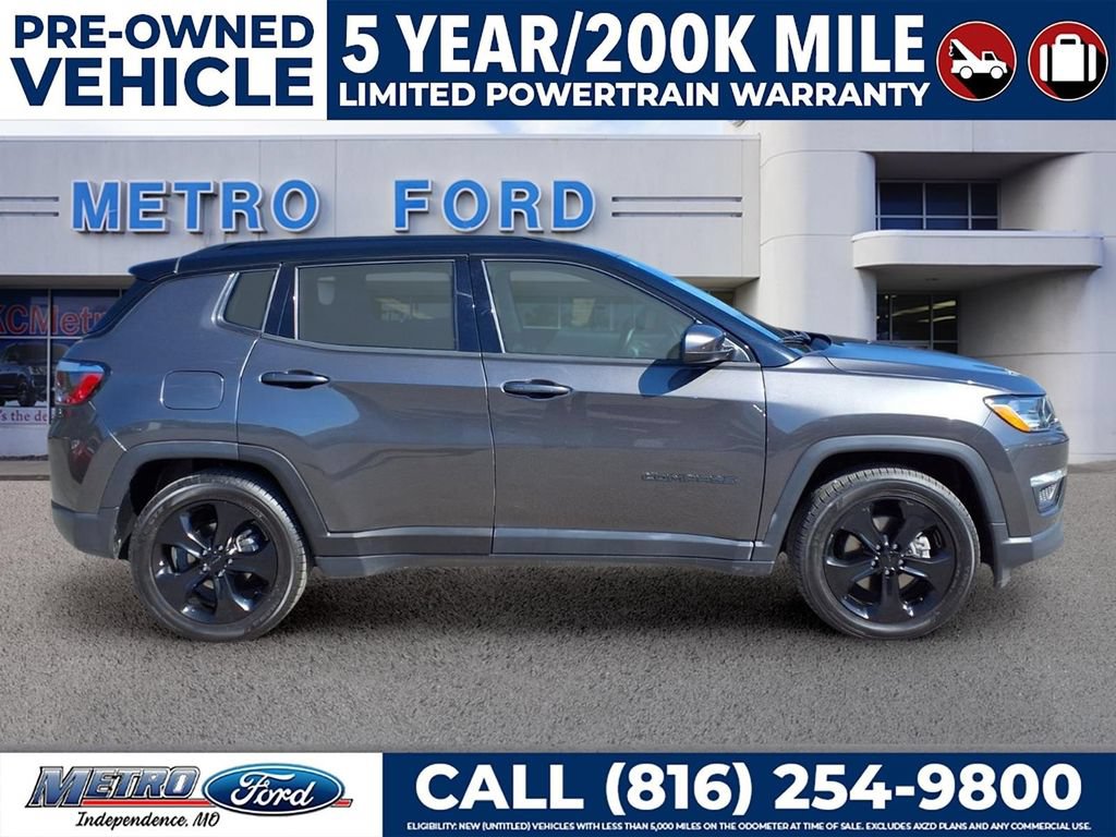 Used 2021 Jeep Compass Latitude FWD image 2