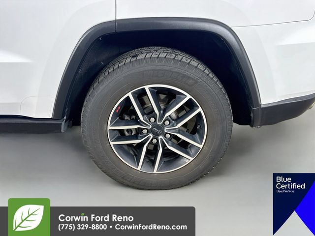 Used 2019 Jeep Grand Cherokee Trailhawk AWD/4WD image 33