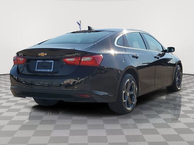 Used 2024 Chevrolet Malibu LT image 2