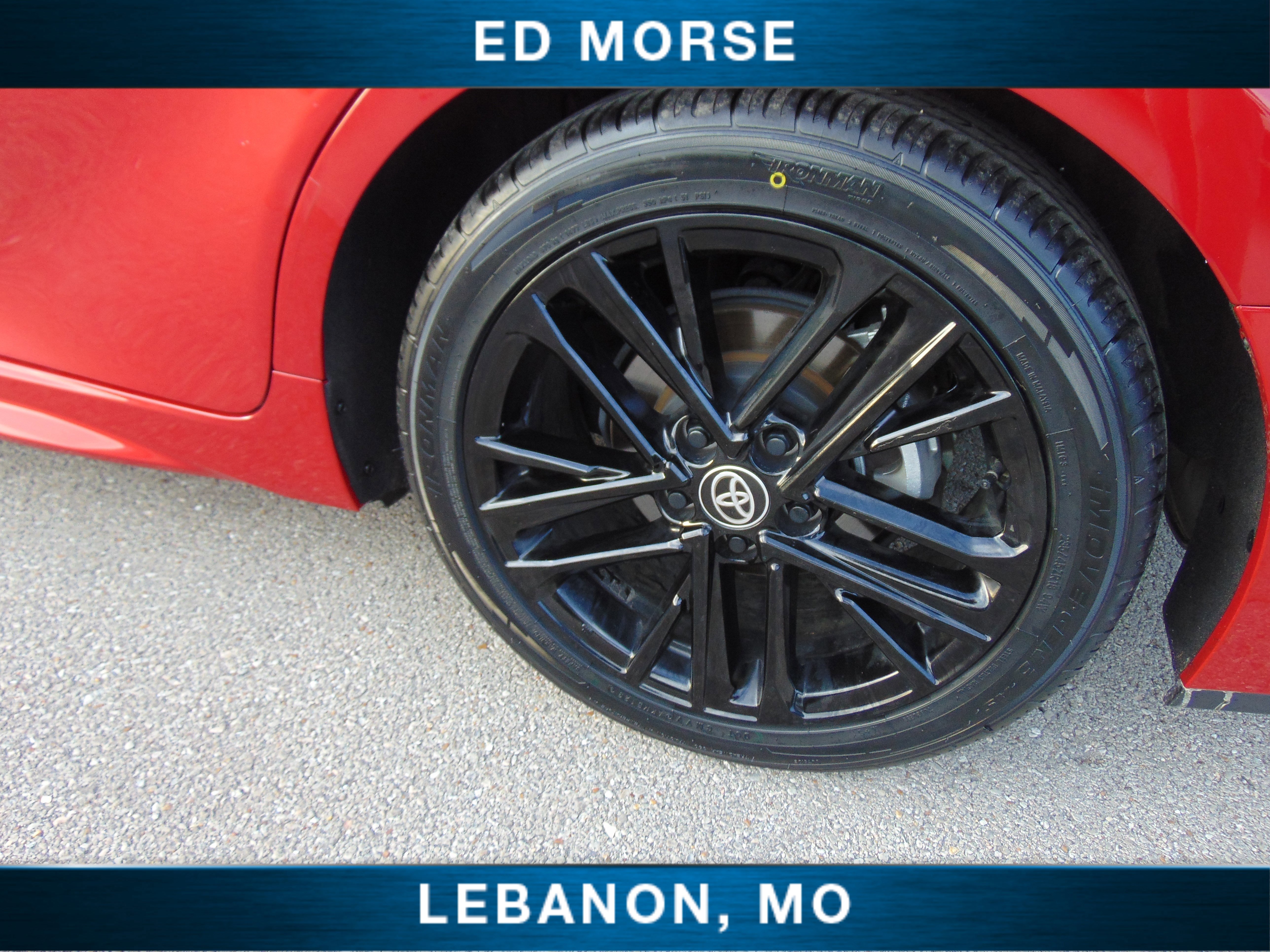 Used 2025 Toyota Camry SE image 9