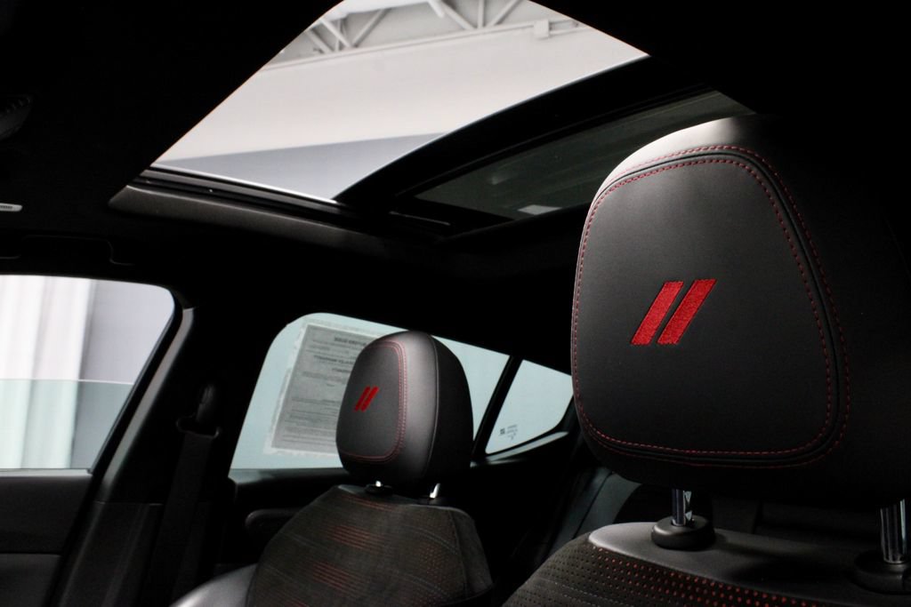 Used 2024 Dodge Hornet R/T Plus AWD/4WD image 33