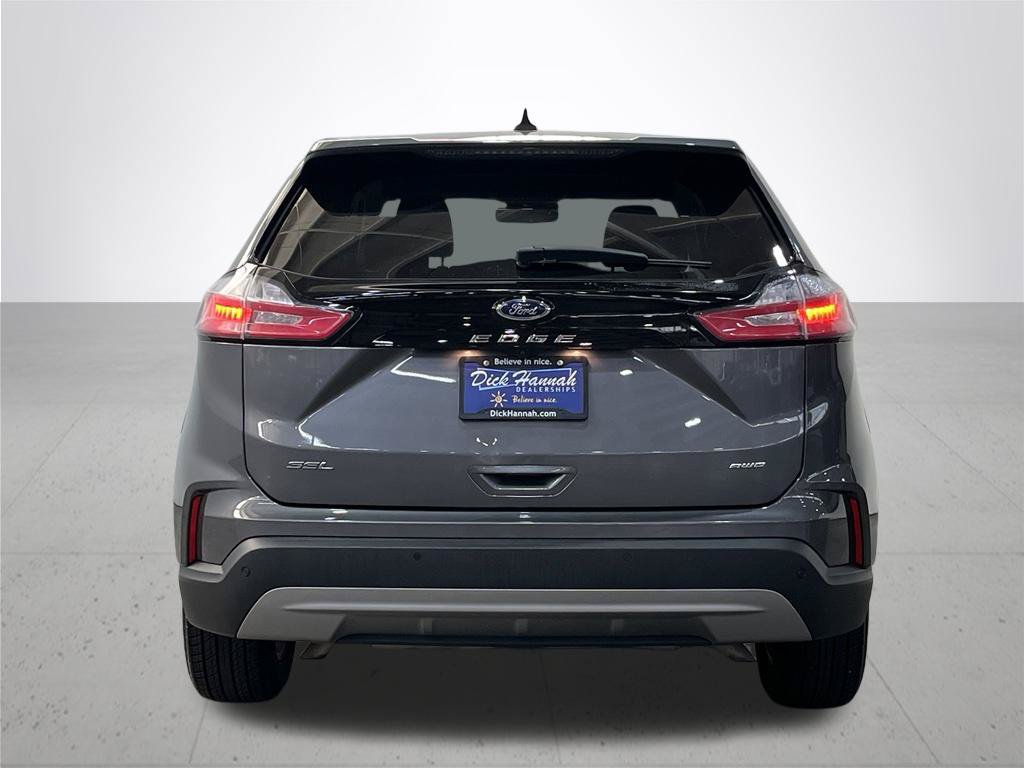 Certified 2024 Ford Edge SEL AWD/4WD image 11