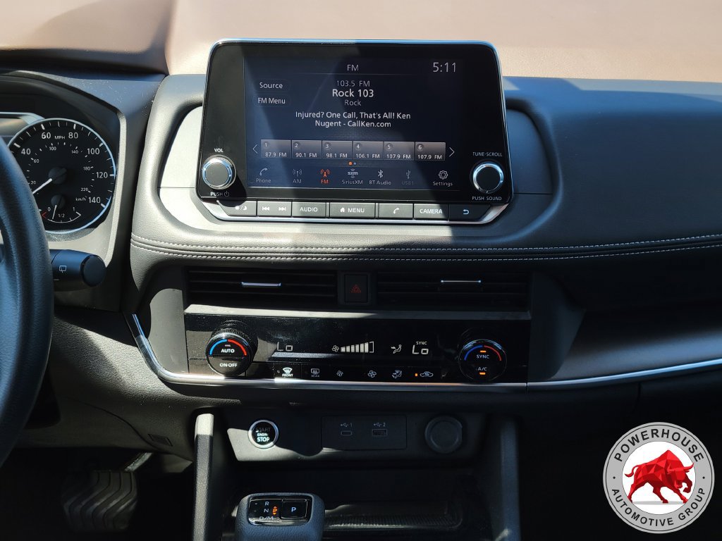 Used 2023 Nissan Rogue SV FWD image 22