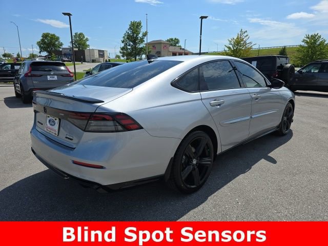 Used 2023 Honda Accord Sport image 4