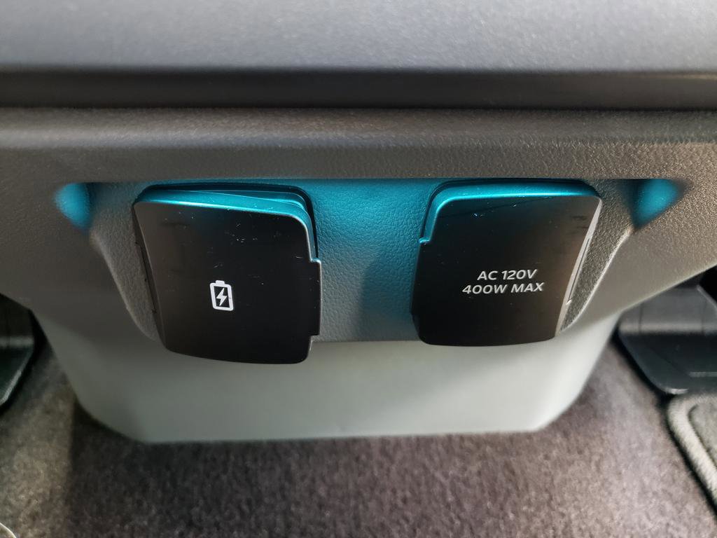 Certified 2022 Ford F150 XLT w/ Equipment Group 302A High image 19