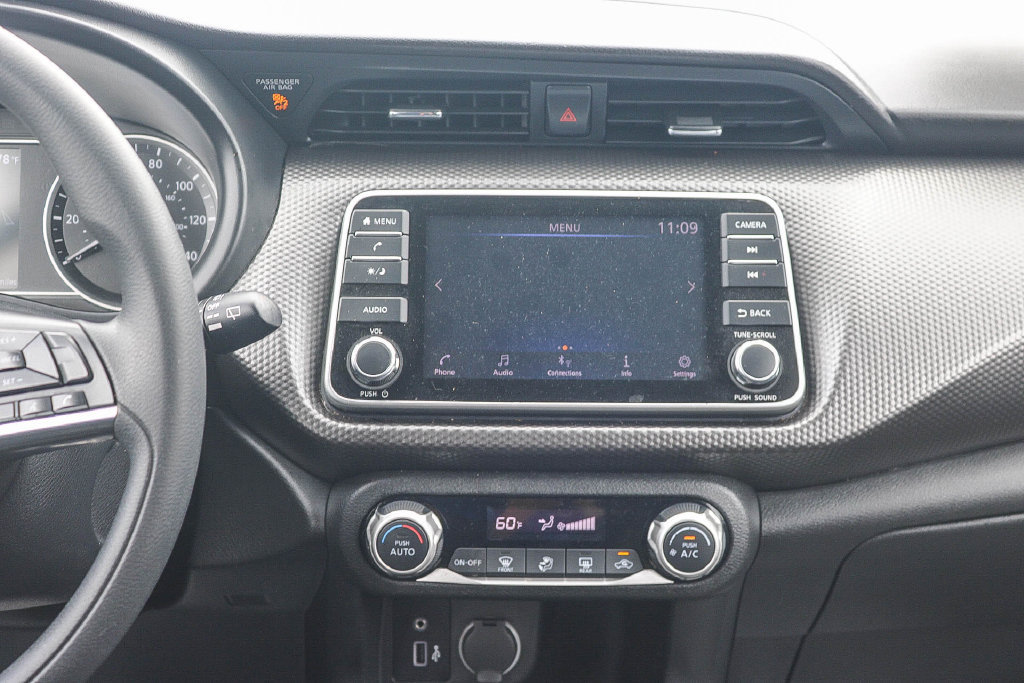 Used 2019 Nissan Kicks SV w/ Exterior Package FWD image 16