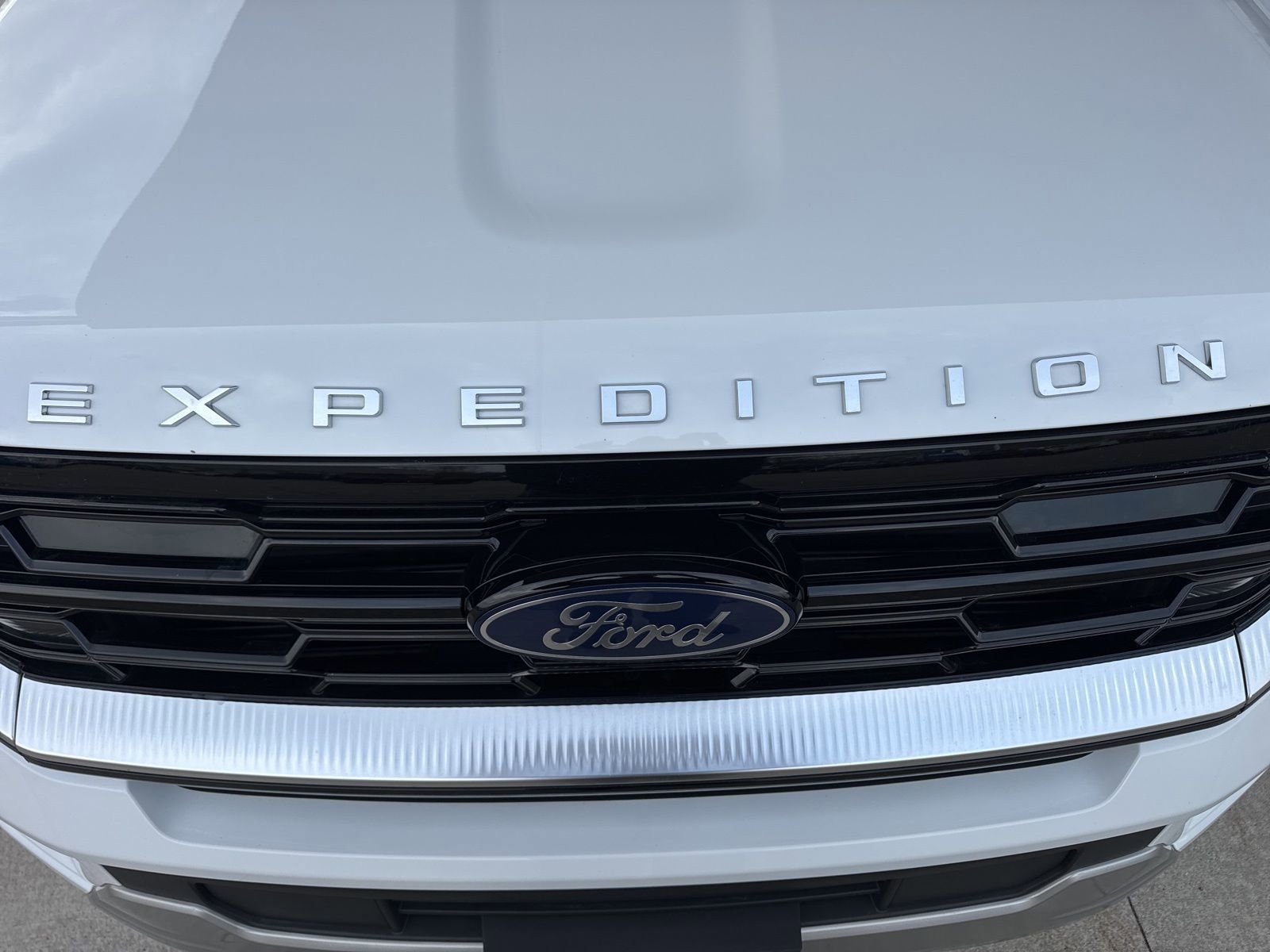 Certified 2025 Ford Expedition Platinum w/ Driver's Package image 15