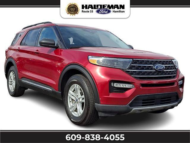 Certified 2022 Ford Explorer XLT w/ Equipment Group 202A