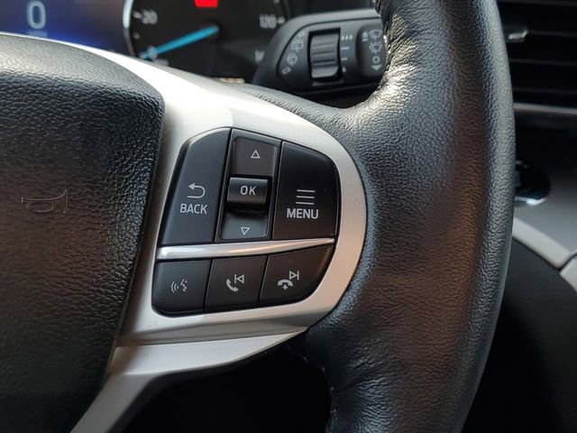 Certified 2022 Ford Explorer XLT w/ Equipment Group 202A image 17