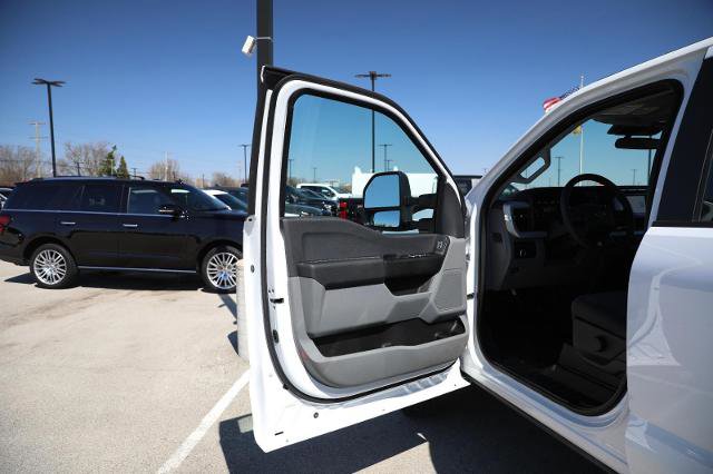 Certified 2023 Ford F250 XL AWD/4WD image 17