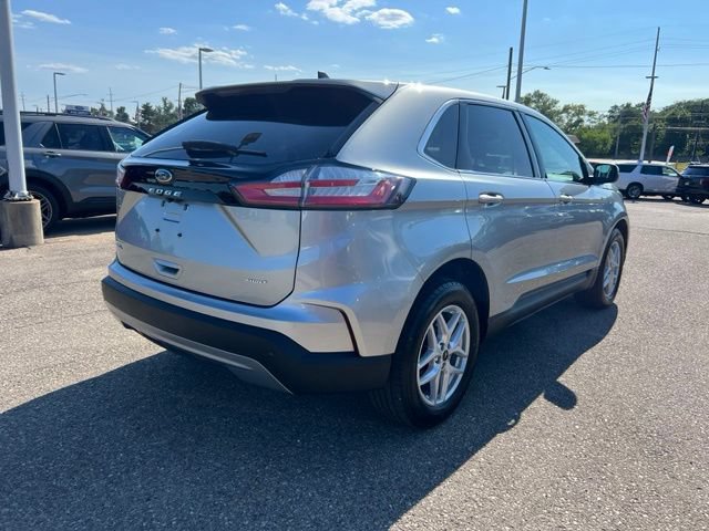 Certified 2024 Ford Edge SEL w/ Convenience Package AWD/4WD image 4