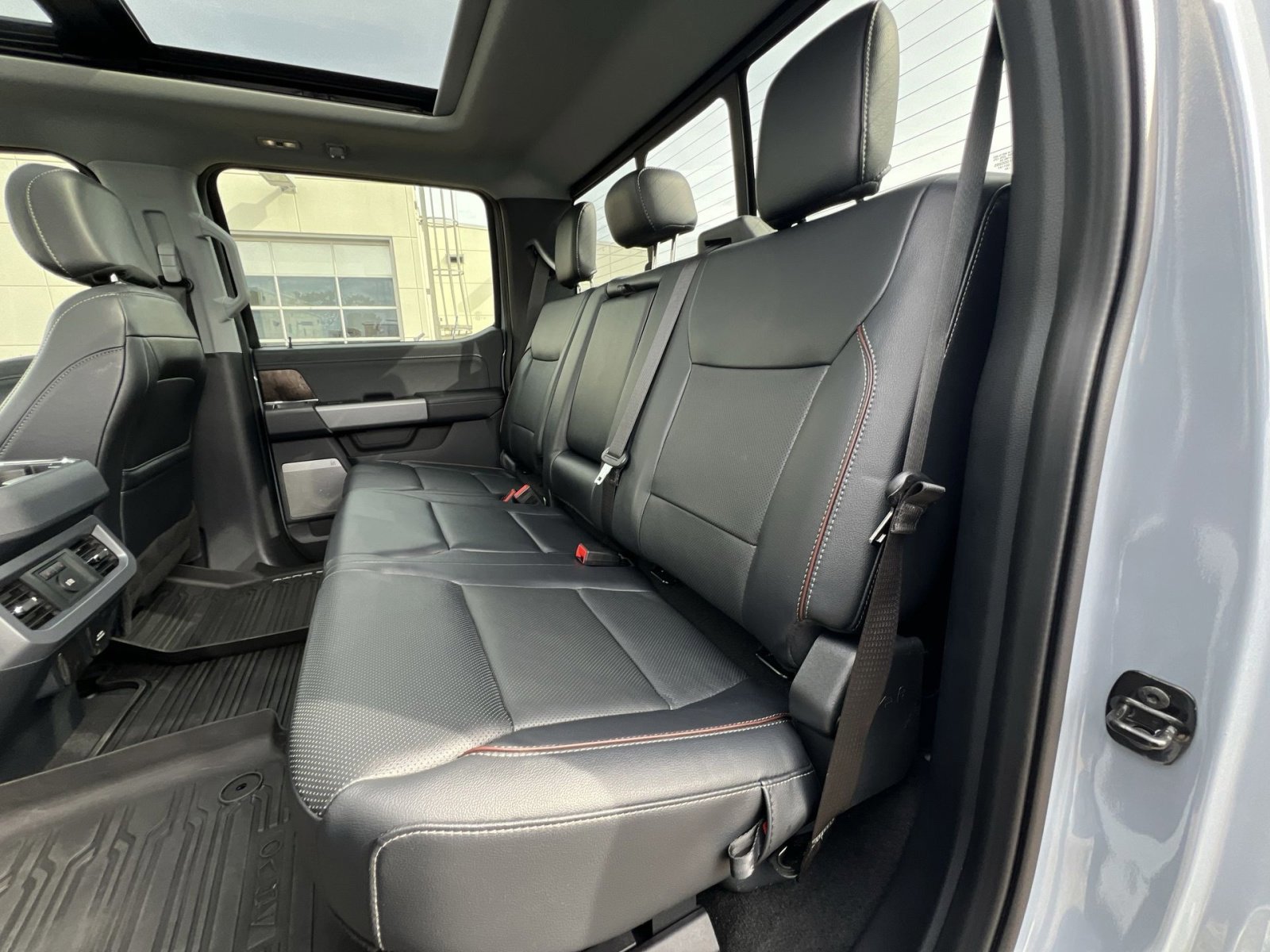 Certified 2024 Ford F250 Lariat w/ Lariat Ultimate Package image 25