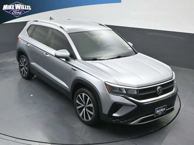 Used 2022 Volkswagen Taos SE FWD image 9