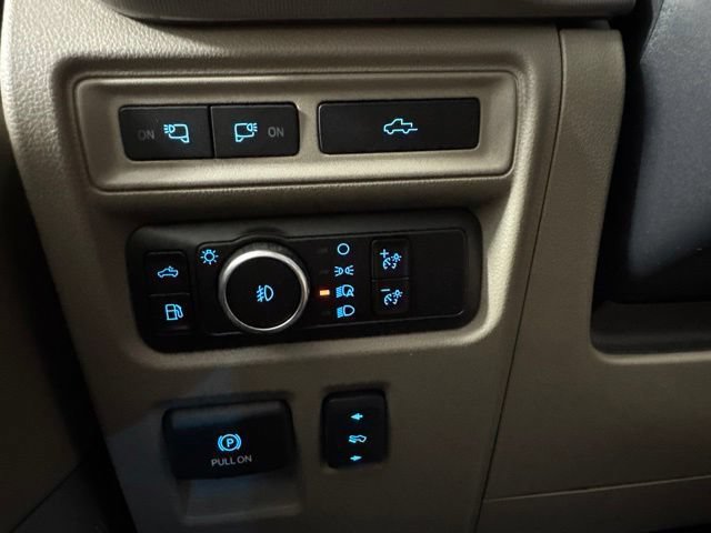 Certified 2024 Ford F150 Platinum w/ Equipment Group 703A Plus AWD/4WD image 18