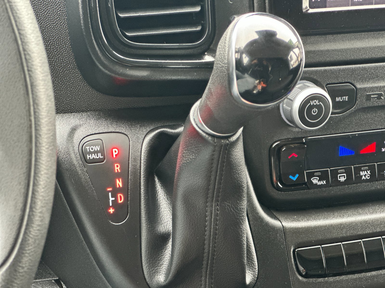 Used 2023 RAM ProMaster 2500 w/ Interior LED Lighting Group image 20