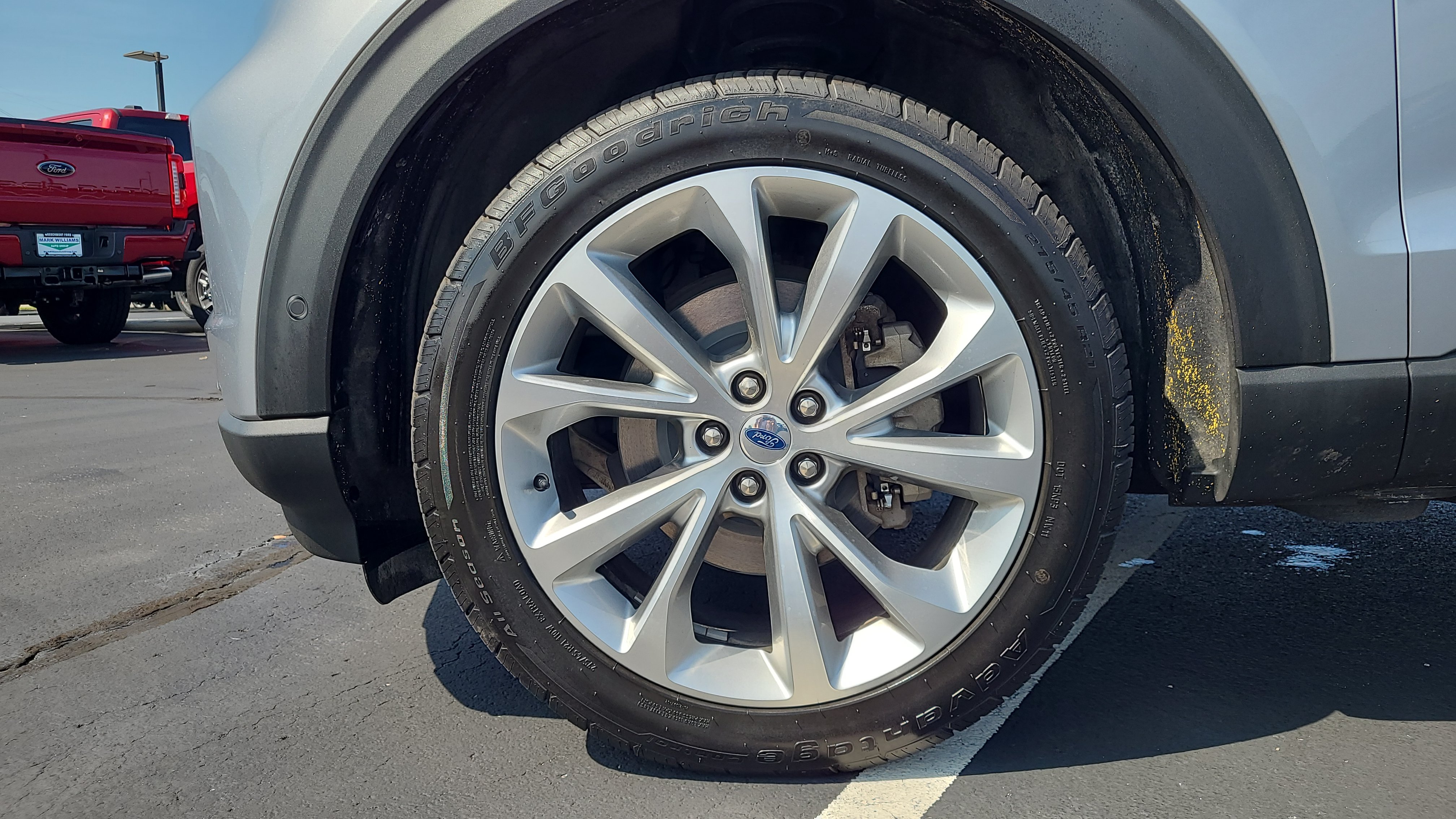 Certified 2022 Ford Explorer Platinum w/ Equipment Group 601A AWD/4WD image 10