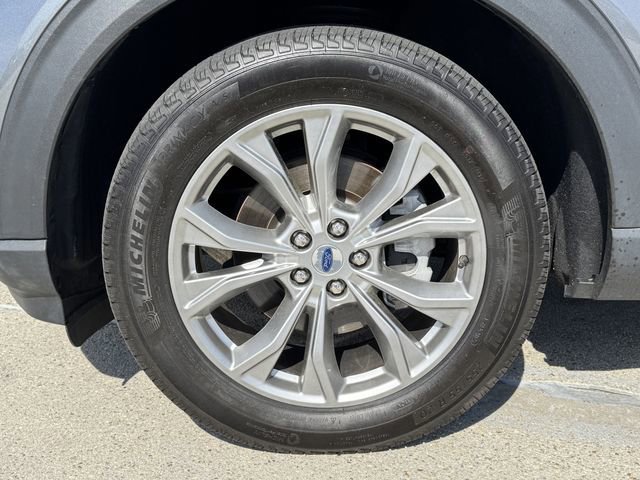 Certified 2023 Ford Explorer XLT w/ Equipment Group 202A AWD/4WD image 13