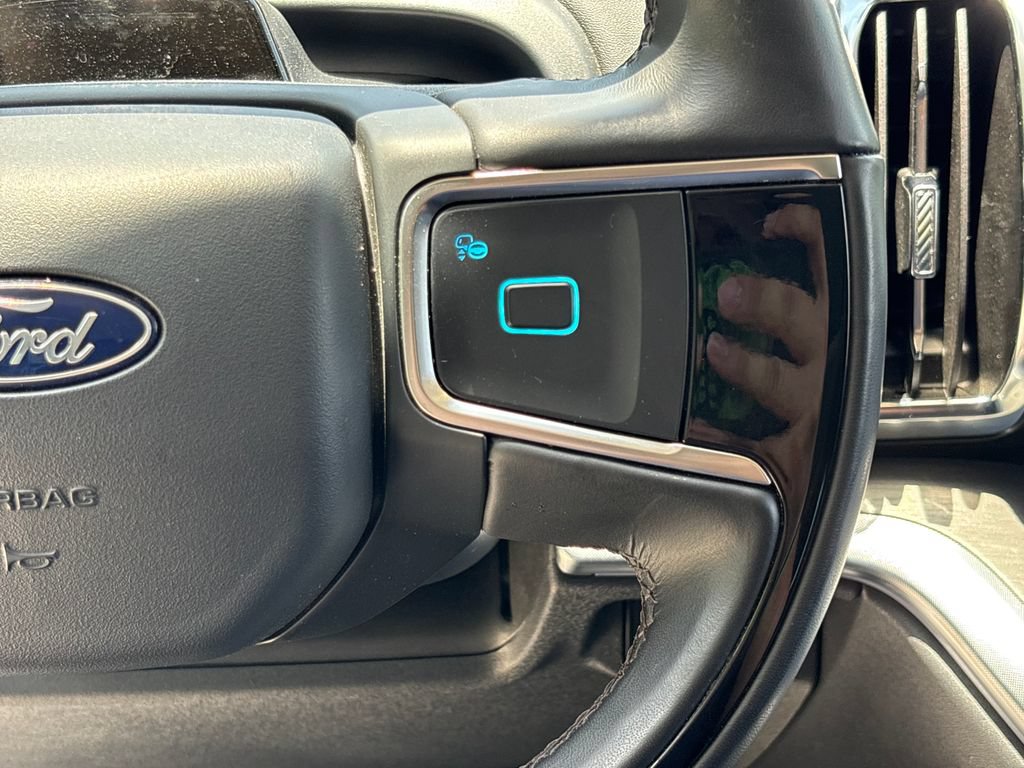 Certified 2025 Ford Expedition Platinum AWD/4WD image 22