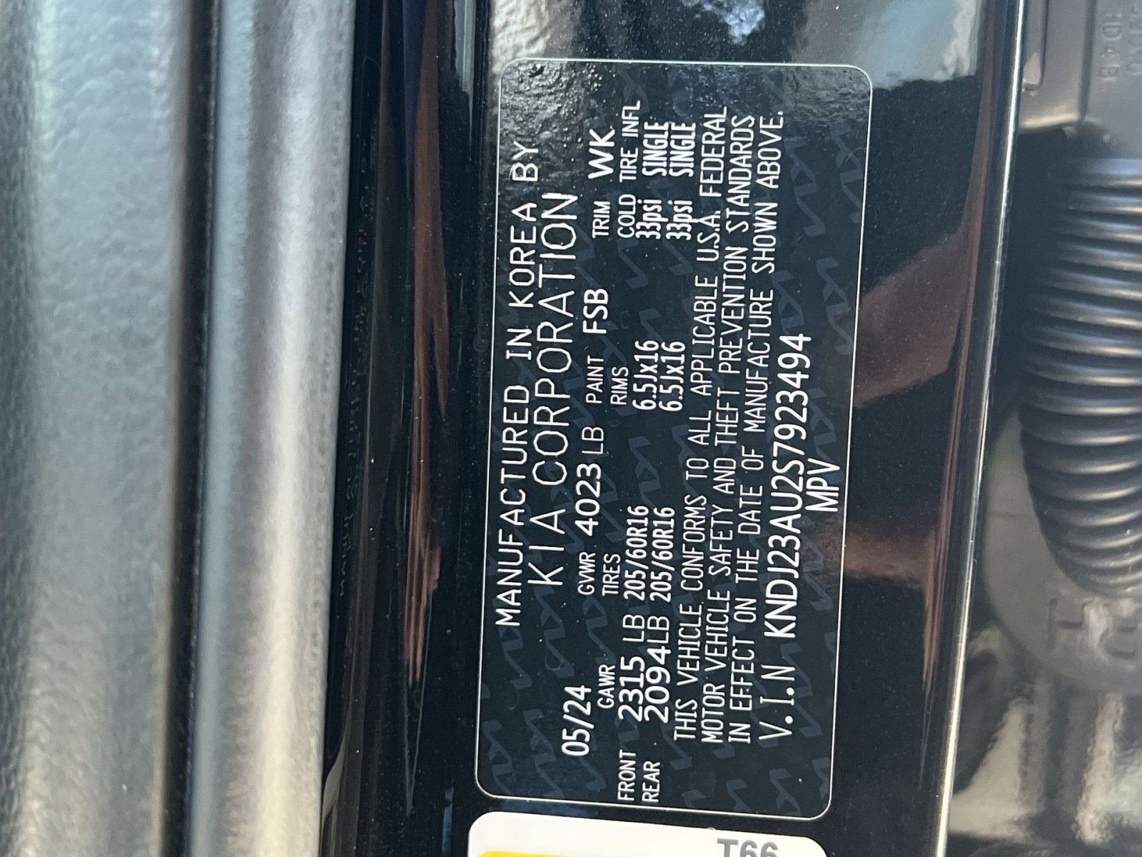 Used 2025 Kia Soul LX FWD image 35