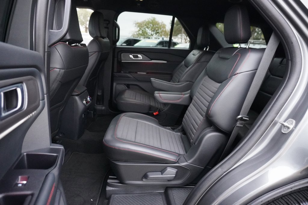 Certified 2025 Ford Explorer ST-Line w/ Premium Package image 22