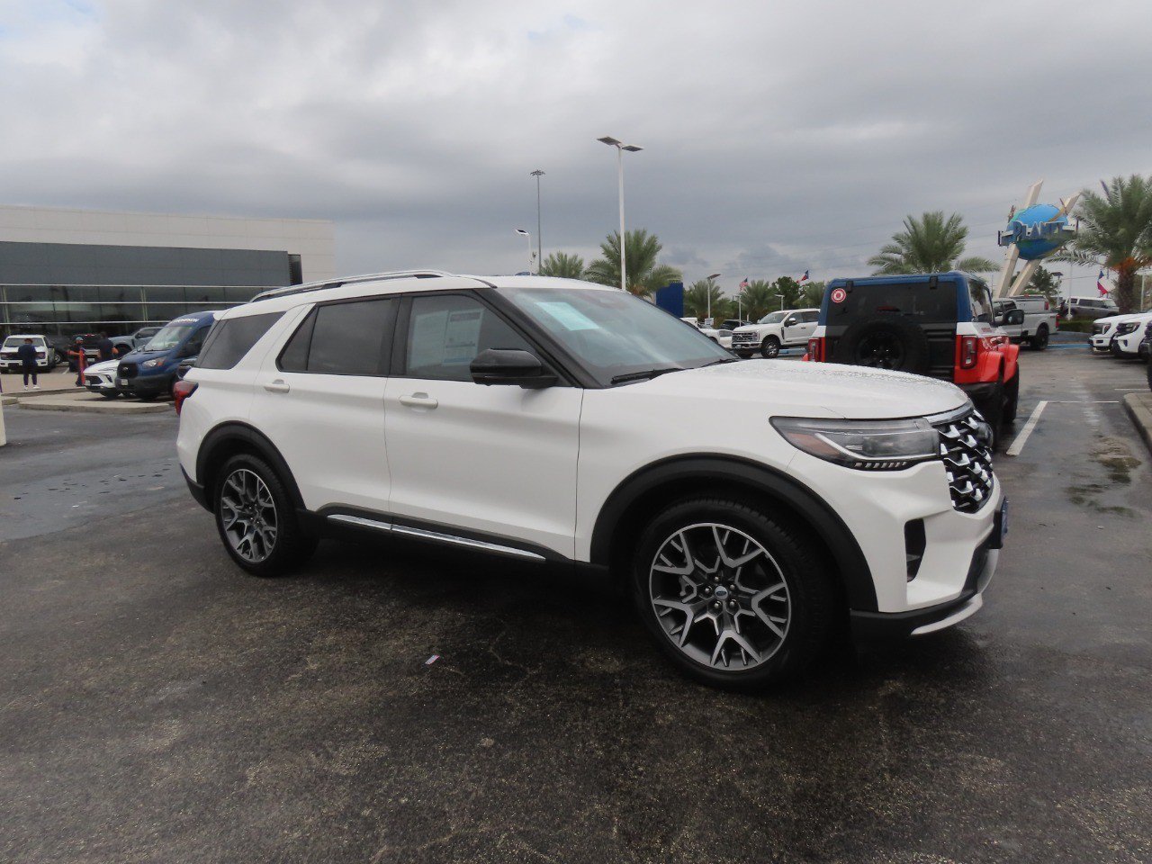 Certified 2025 Ford Explorer Platinum w/ Ultimate Package RWD image 6