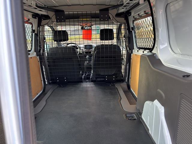 Certified 2022 Ford Transit Connect XL image 17
