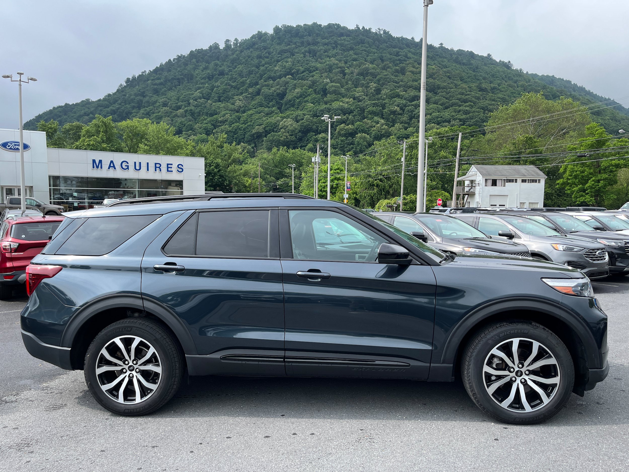 Certified 2023 Ford Explorer ST-Line w/ Class IV Trailer Tow Package AWD/4WD image 5