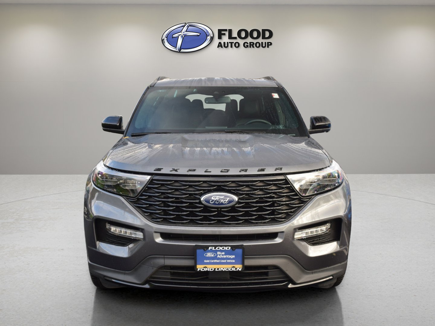 Certified 2024 Ford Explorer ST-Line w/ Class IV Trailer Tow Package image 2