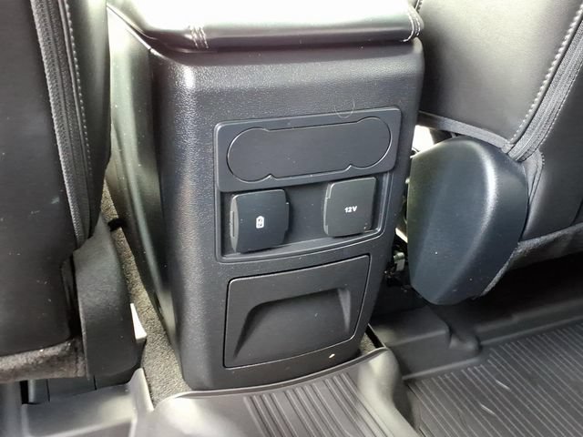 Certified 2024 Ford Explorer XLT w/ Equipment Group 202A AWD/4WD image 11