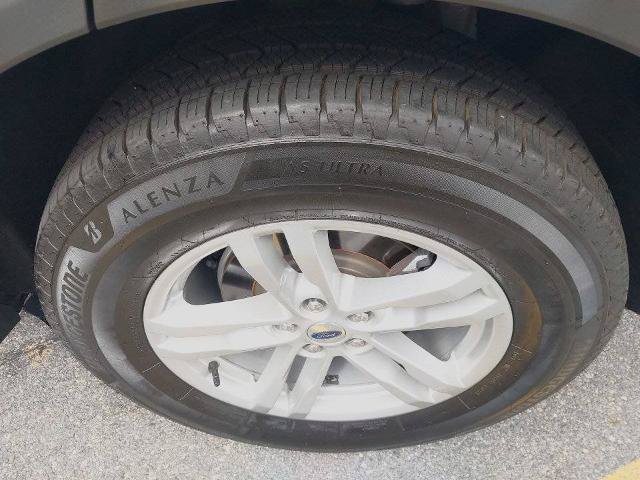 Certified 2022 Ford Explorer XLT w/ Equipment Group 202A AWD/4WD image 12