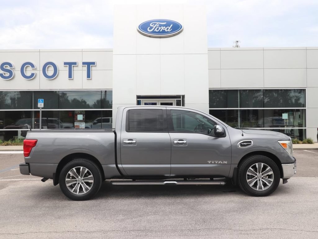 Used 2017 Nissan Titan SL RWD image 17