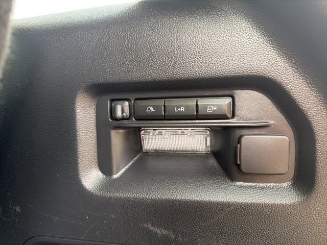 Certified 2025 Ford Explorer Platinum w/ Ultimate Package image 30