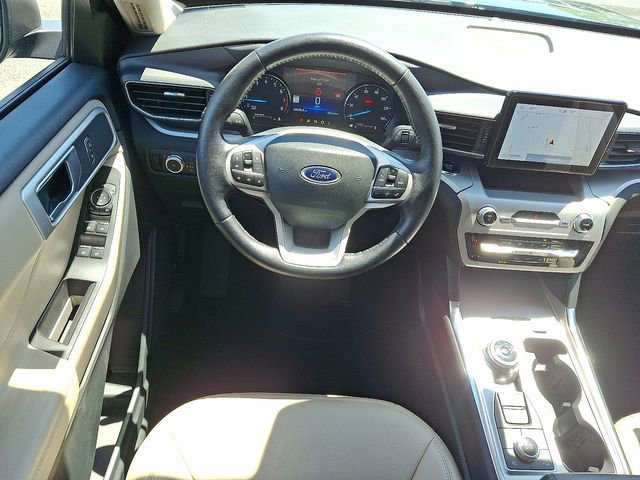 Certified 2022 Ford Explorer XLT w/ Equipment Group 202A AWD/4WD image 13