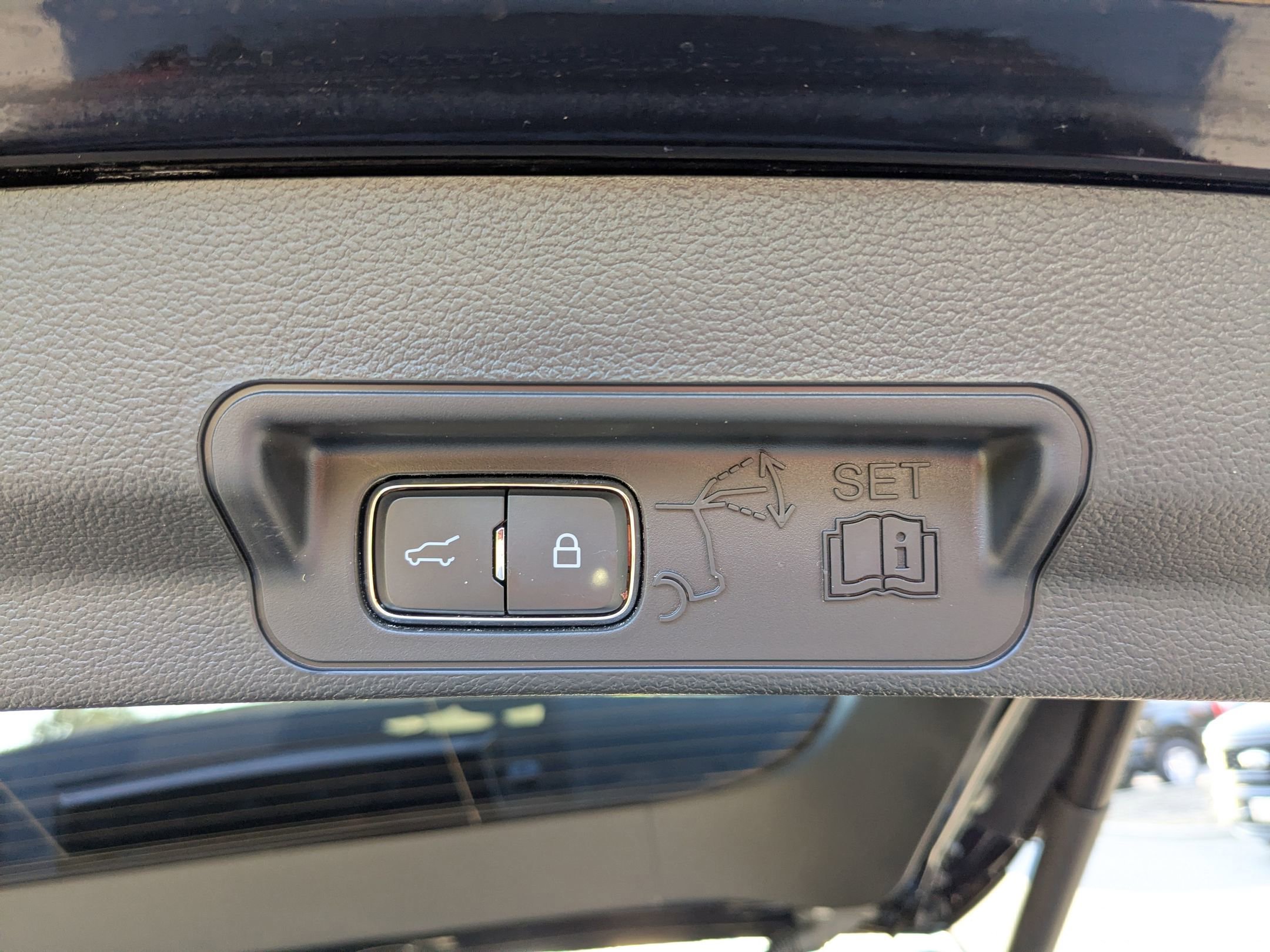 Certified 2024 Ford Explorer ST w/ Equipment Group 401A image 39