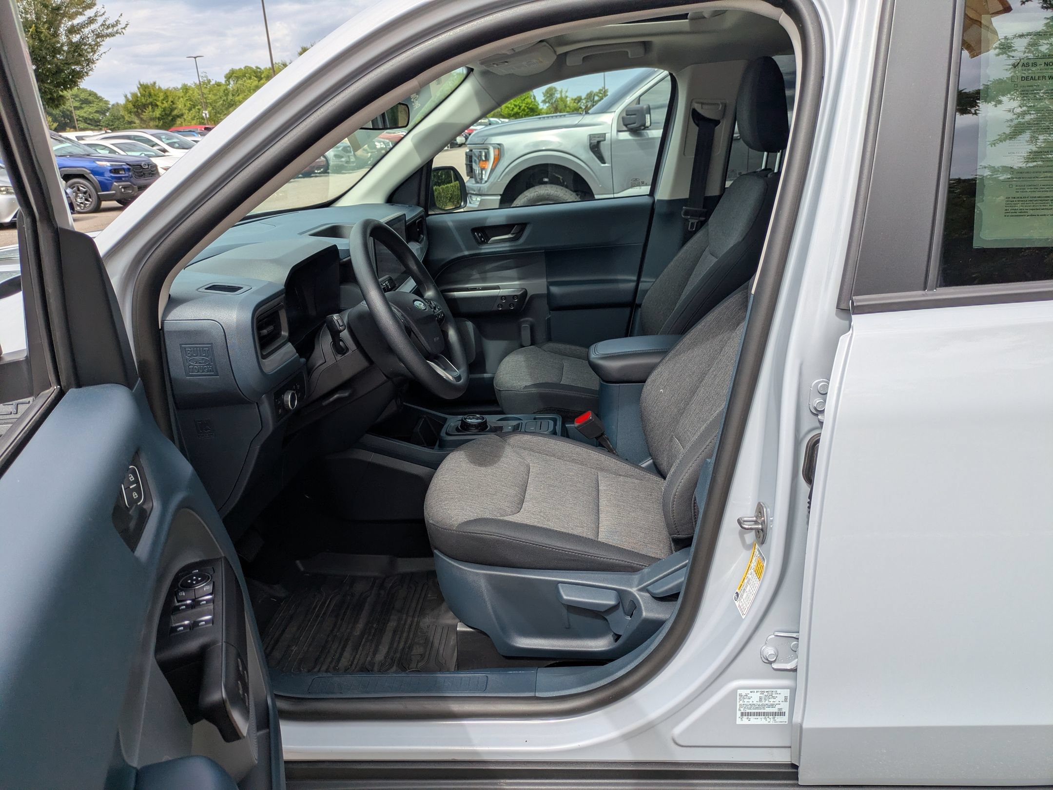 Certified 2025 Ford Maverick XLT AWD/4WD image 13