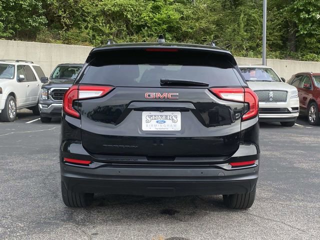Used 2023 GMC Terrain SLT w/ Tech Package FWD image 5