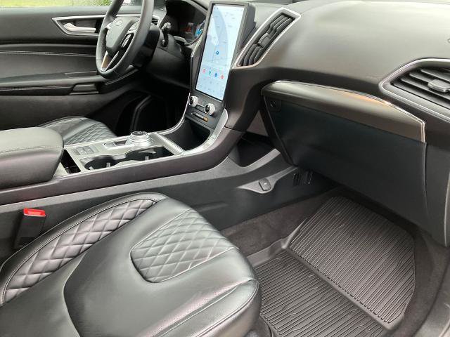 Certified 2024 Ford Edge Titanium w/ Equipment Group 301A AWD/4WD image 20