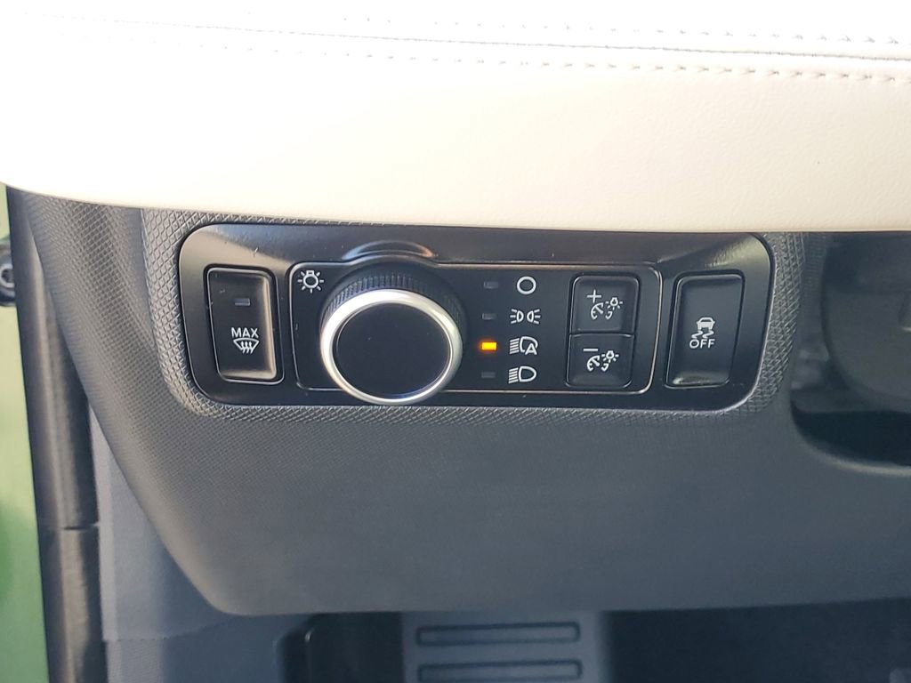 Certified 2025 Ford Mustang Mach-E Premium AWD/4WD image 25