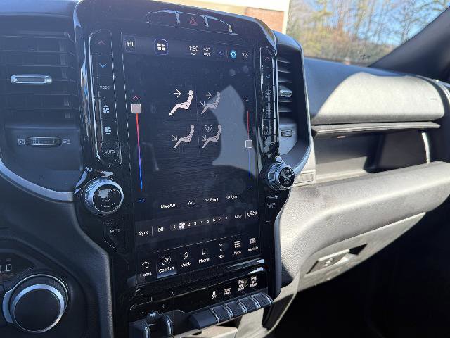 Used 2024 RAM 2500 Big Horn w/ Sport Appearance Package image 16