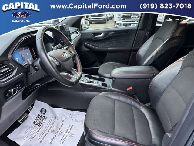 Certified 2024 Ford Escape ST-Line w/ Tech Pack #1 image 17
