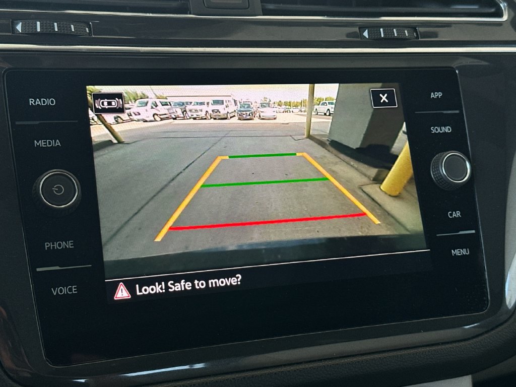 Used 2023 Volkswagen Tiguan SE R-Line FWD image 19