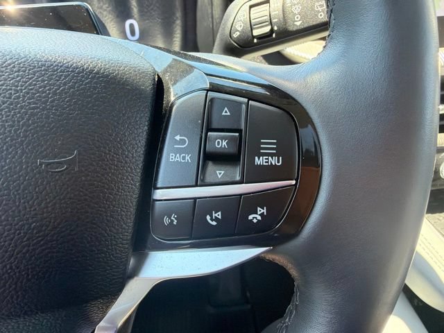 Certified 2025 Ford Explorer Platinum w/ Ultimate Package AWD/4WD image 15
